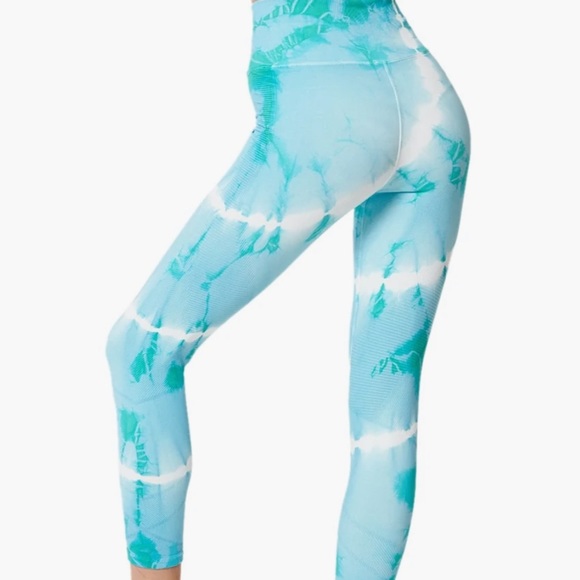 Shapeshifter Hand Dye Yoga Leggings - Picture 3 of 3